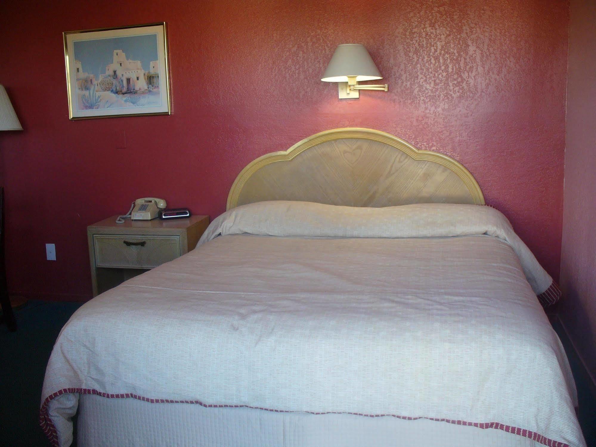 Western States Inn - San Miguel Room photo